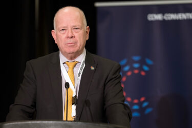 *221110 - Reluctant Model (Tesia)
Photographs I take of Tesia …